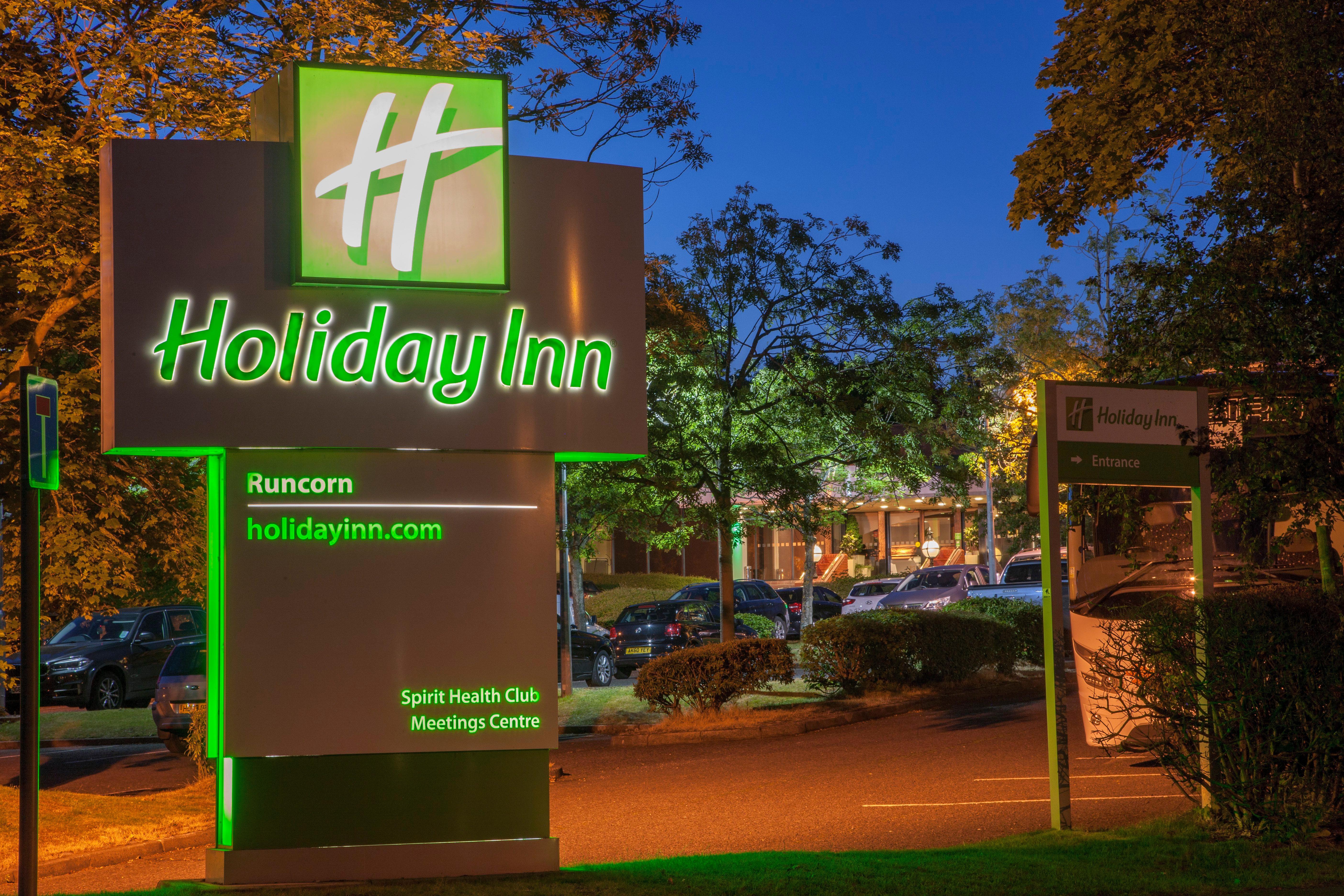 Holiday Inn Runcorn M56 Junction 12 By Ihg Extérieur photo